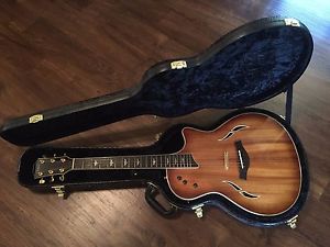Taylor Custom T5-C Acoustic/Electric Guitar  *Near Mint Condition*