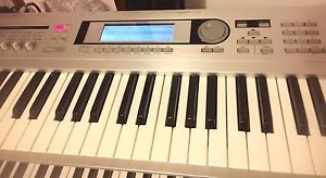 KORG TRITON LE/61/ MAS DE 80 SAMPLES GRUPEROS Y BANDA. Studio/TR/Extreme/LE/m1