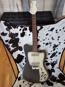 Very Rare 1967 Danelectro Dane- Crackle Finish