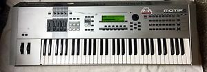 yamaha motif 6 keyboard plus 128mb media card