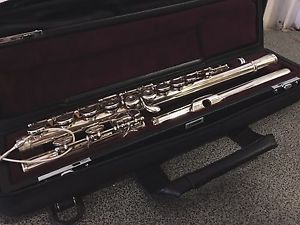 Yamaha YFL 411 Silver Flute with Case *Ex Shop Display*