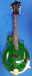 MICHAEL KELLY GREEN MANDOLIN MUSICAL INSTRUMENT   VERY RARE