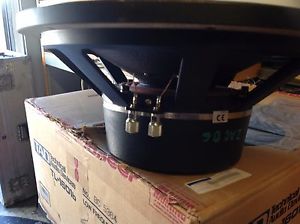 TAD 1601b speakers (2)