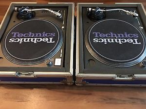 PAIR OF TECHNICS SL 1210 M3D TURNTABLES+ODYSSY TRAVEL CASES+NEW STANTON STYLUS