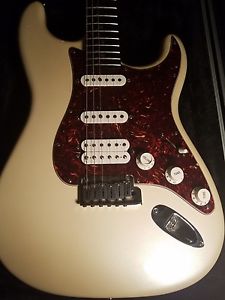 Fender American Deluxe Stratocaster Electric Guitar Right handed.