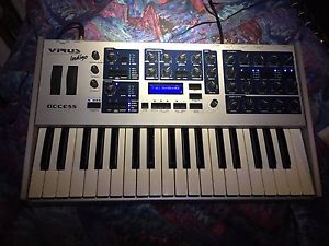 ACCESS VIRUS INDIGO KEYBOARD SYNTHESIZER RARE VERSION 1 EXCELLENT!