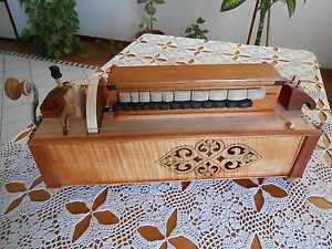 GHIRONDA/SYNPHONIA DI LIUTERIA-VIELLE-DREHELEIER-HURDY GURDY-ZANFONA