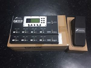 Fractal Audio FX8 Guitar Multi-Effects Pedalboard W/EV-1 Expression Pedal