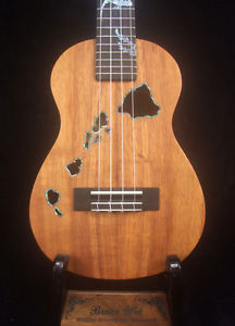 Bruce Wei Curly Hawaiian Koa Concert Ukulele The Islands Soundhole UG15-2030