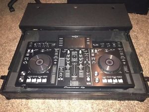 Pioneer XDJ-RX + Odyssey Flight Case -- Mint Condition