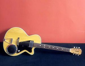 chitarra amplificata Meazzi Sonic anni '60 rare vintage guitar