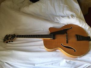 Peerless Imperial Jazz Archtop Guitar Natural Blonde Finish