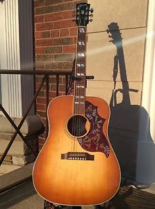 2015 Gibson Hummingbird acoustic electric Guitar w/ Gibson Case SAVE$$ SEE