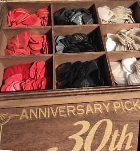 Yamaha Guitar Picks. 30th Yamaha Anniversary ROCK FENDER IBANEZ