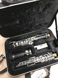 Selmer USA 120B Oboe and Case hr