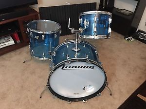 Vintage Ludwig Blue Vistalite Drum Kit
