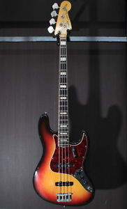Fender 1973 Jazz Bass Used  w/ Hard case