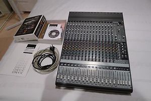 1/2 THE PRICE OF A NEW MACKIE ONYX 1640i....Mackie Onyx1640 with firewire card.