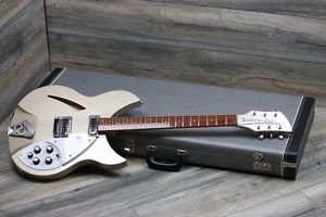 Rare! 2001 Rickenbacker 330 Desert Gold Guitar Barely Touched Near MINT OHSC