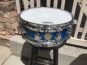 DW, Drum Workshop, Blue Sparkle Edge Snare Drum