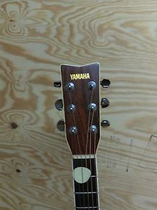 yamaha acoustic guitar