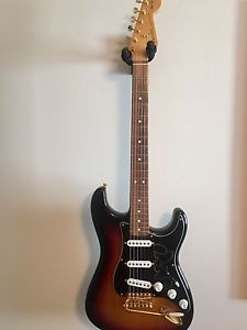 fender stevie ray vaughan stratocaster