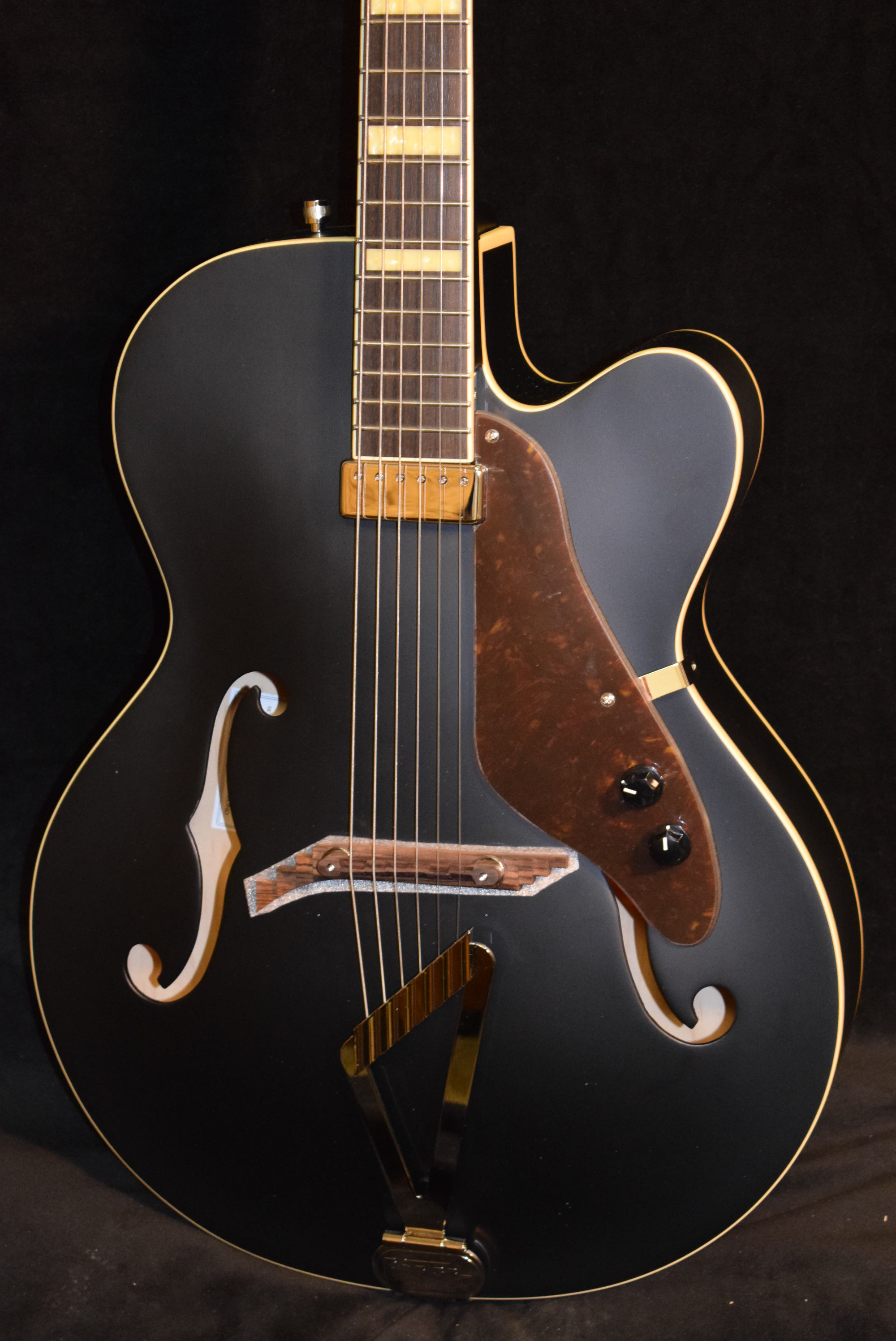 Gretsch G100BKCE Synchromatic Cutaway - Black