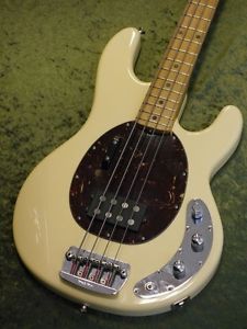 MUSIC MAN StingRay4 Butter Cream 2005 Electric Bass Guitar Free shipping