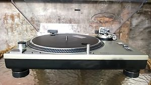 technics SL-1200MK2-XA DUAL VOLTAGE,DIRECT DRIVE, COLLECTOR OWNED,NO DJ USE