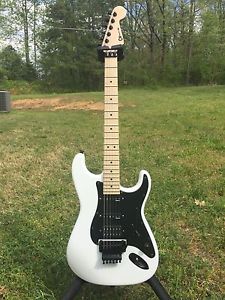 Charvel USA Select San Dimas Series 1 HSS Floyd Rose Snow Blind Satin - MINT!