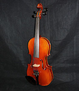 AMATI'S SACCONI STRAD AAA SPRUCE AND FLAMED MAPLE 4/4 VIOLIN OUTFIT