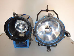 1 Lot Arri AS40/25 L1.37300.B-123 and Arri D40 L1.4000.B-330 HMI PAR Light