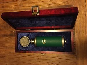 Blue Kiwi Microphone