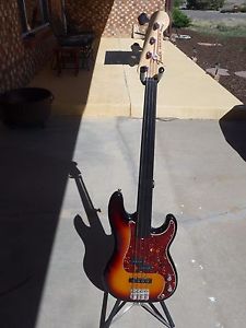 Fender Artist  Series Tony Franklin Precision Electric Bass Guitar