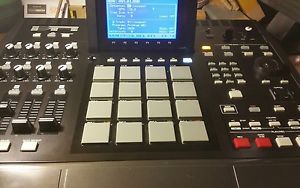 Akai Professional MPC5000 Music Production Center MPC-5000 Sampling Workstation