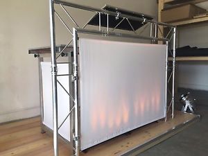DJ Tisch "Showstand 2" Nutzfläche 150 x 65 cm aus Truss / Aluminium