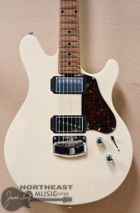 Ernie Ball Music Man Valentine with Roasted Maple Neck in Transparent Buttermilk