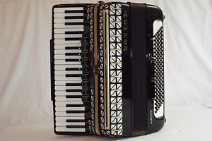 Piano accordion akkordeon  HOHNER ATLANTIC III  P 120 bass