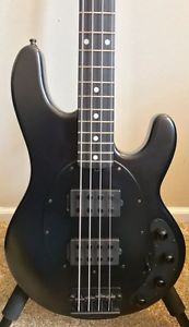 Musicman Stingray bass