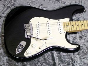 Fender American Standard Stratocaster '05 guitar FROM JAPAN/512