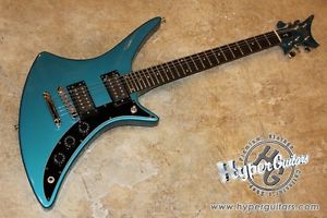Guild 82 X-79 Used  w/ Hard case