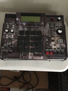 akai mpc 2500 all buttons knobs and pads work. 128 mg of ram 80 gig hard drive .