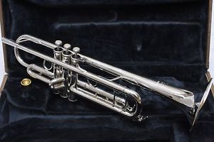 YAMAHA Xeno YTR8335UGSII BRASS Mouthpiece Hard CASE Used Professional TRUMPET Bb