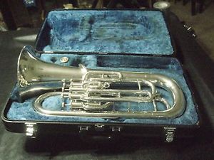 Yamaha YEP321 4 valve Euphonium SILVER with Conn Mouthpiece and Case