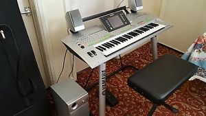 Yamaha Tyros 2 digital workstation organ / keyboard with many extras