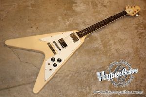 Gibson 81 Flying V Used  w/ Hard case