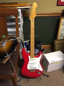 Fernandes  / LE-1 Hot Rod Red Maple Neck JV Stratocaster Rare Headstock