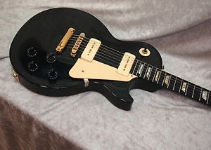 1993 USA Gibson Les Paul Studio electric guitar in black with P-100 pickups