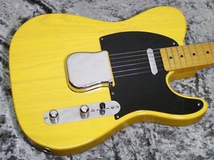 Fender: Electric Guitar American 52 Vintage Telecaster 2000 USED