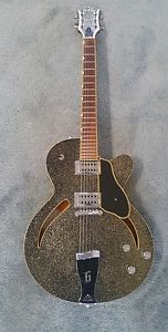 Gretsch G3166 Streamliner Semi-Hollow Electric Guitar Softshell Roadrunner Case